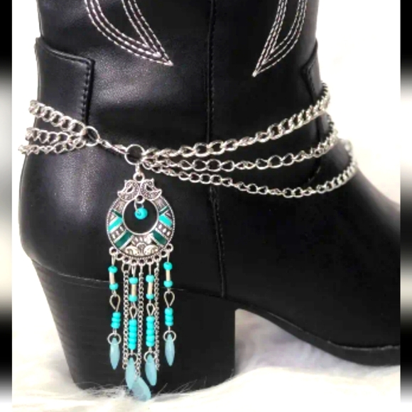 Shoes - Boot Chain